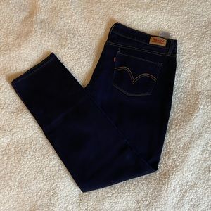 Levi 524 Skinny Jean